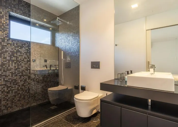 Renala II - Apart, With Pool, By Pausa H. Rentals