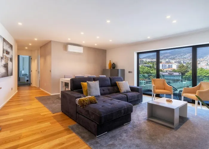 Renala Ii - Apart, With Pool, By Pausa H.